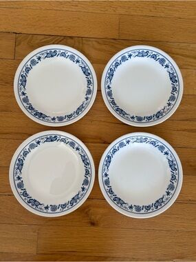 Corelle old town blue onion appetizer plates - set of 4